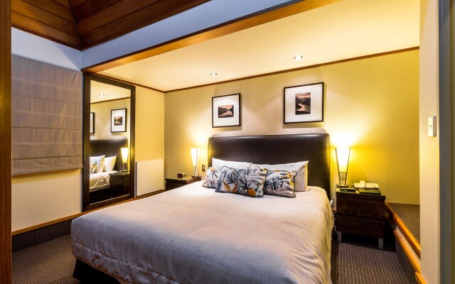 Distinction Te Anau Hotel And Villas