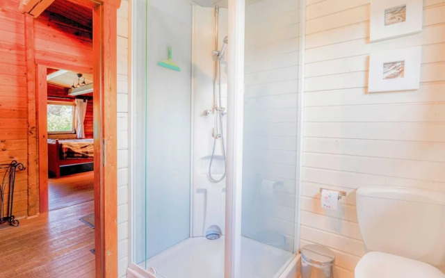 Traditional Chalet with Garden near Malmedy & Hautes-Fagnes