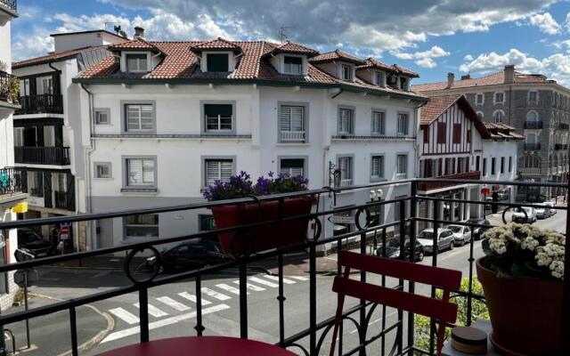 Appartement Saint-Jean-de-Luz, 1 pièce, 4 personnes - FR-1-239-751