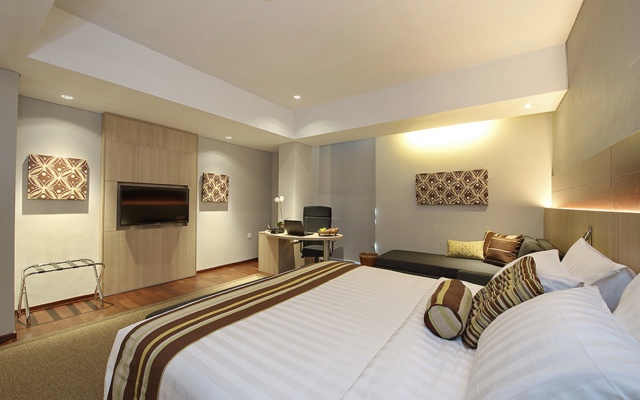 Ra Premiere Simatupang - Image 2