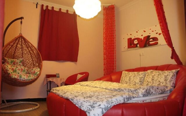 Romantic Town Theme Inn