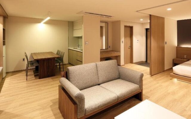 Dukgu Hot Spring Hotel