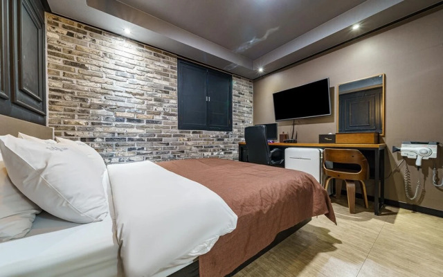 Wonju Two Days Hotel