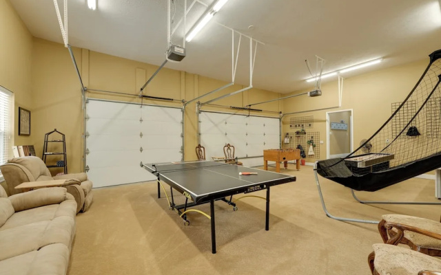 4 Mi to Branson Landing: Huge Home w/ Game Room!