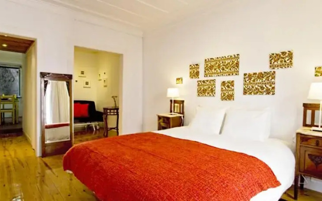 Bairro Alto Apartment Rosa