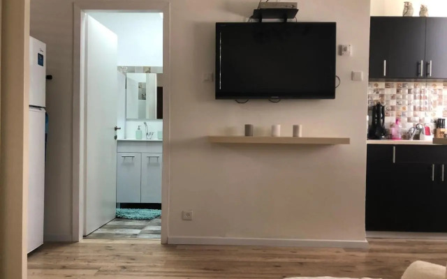 Studio Apartment in Bat-Yam