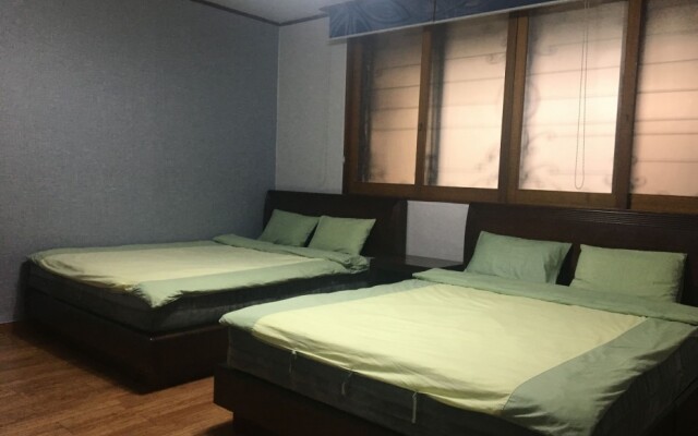 Myeongdong City Hostel