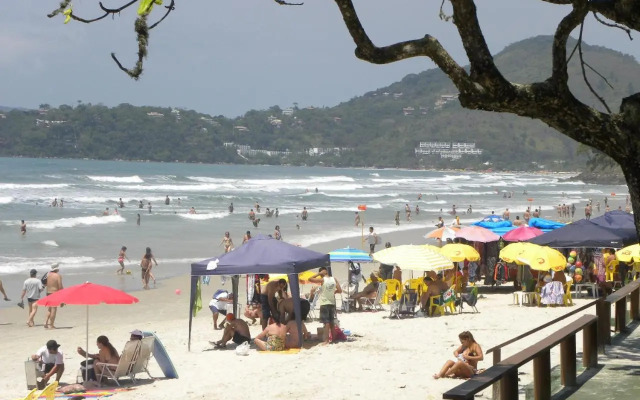 Apto 3 quartos Condominio Costa Atlantica-pé na areia-em Ubatuba,SP