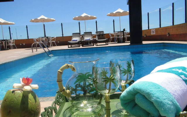 Plaza Praia Suites