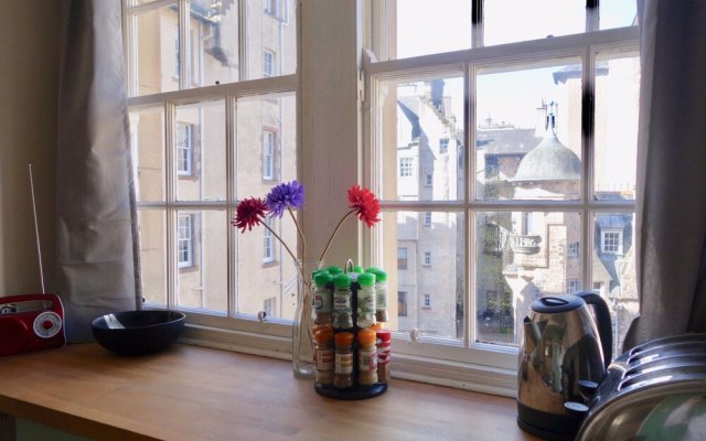 1 Bedroom Apartment Near Edinburgh Castle