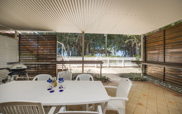 Picnic Bay Apartments Unit 1