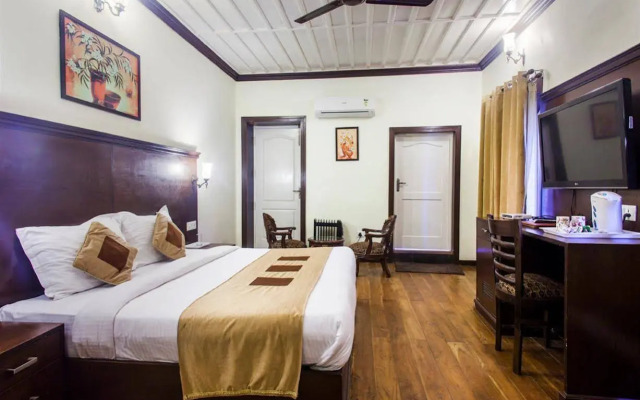 OYO 11839 Hotel Paradise Mansion