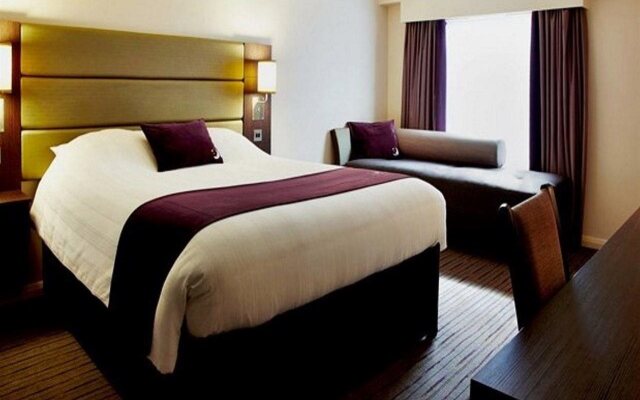 Premier Inn Warrington (M6/J21)