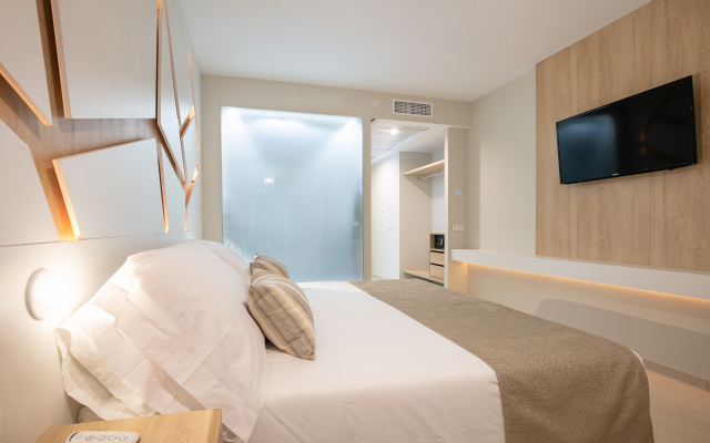 Sirenis Hotel Tres Carabelas & SPA