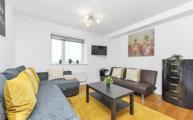 Little Corner of Bliss in BustlingLondon