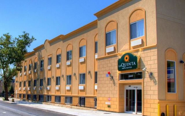 La Quinta Inn & Suites JFK Airport