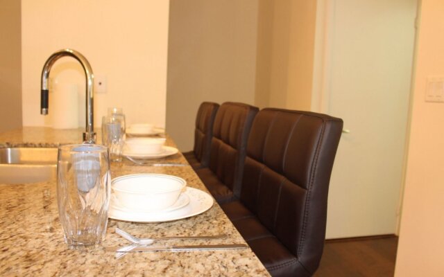 Custom Luxury Suite - By Elite Suites