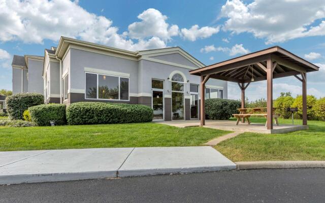 Comfort Inn & Suites Butler