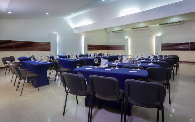 GHL Relax Hotel Club El Puente