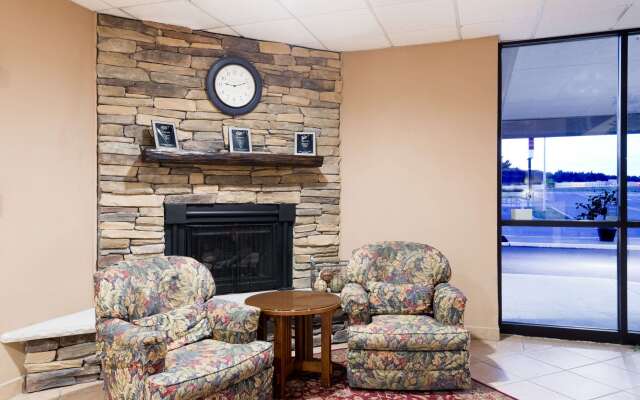 Ramada by Wyndham Watertown/Thousand Islands NY