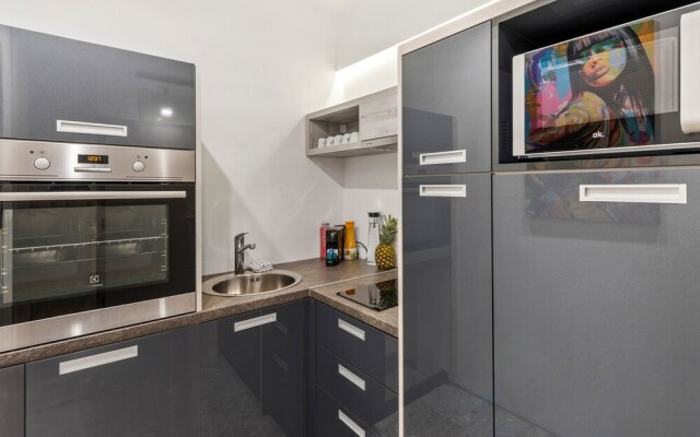 SKY9 Apartments District 6