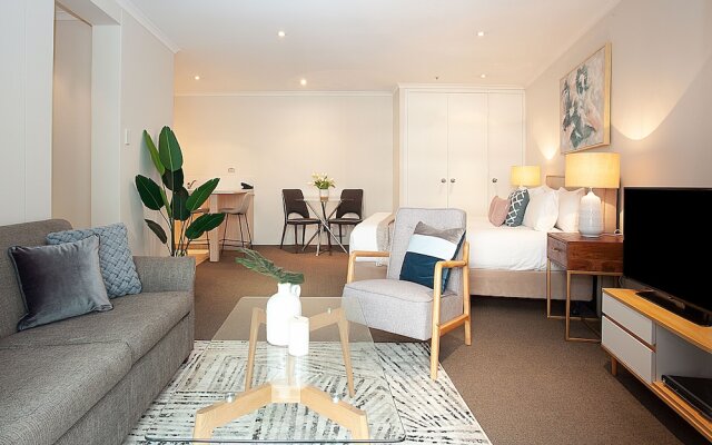 York St Apartment