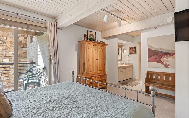 The Enclave at Snowmass by Frias