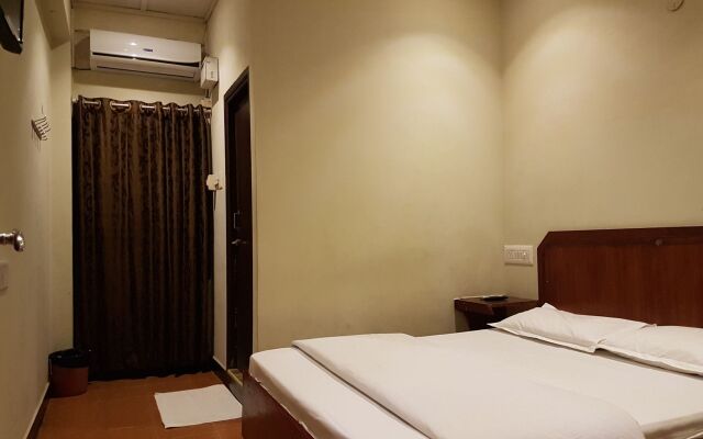 Deluxe Hotel