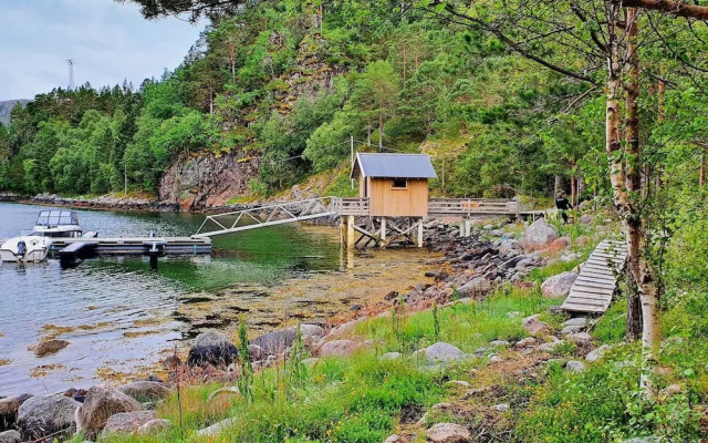 8 Person Holiday Home in Sundlandet