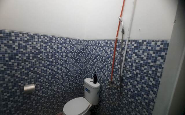 OYO 93870 Damai Guest House Cirebon