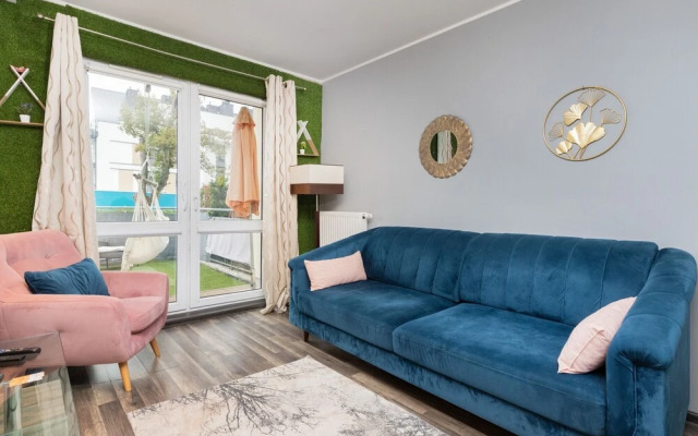 Apartment With Terrace by Renters