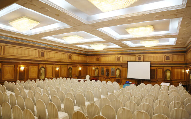 Benzz Park, Chennai