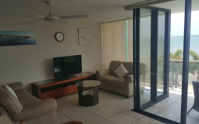 Pier Resort Apartments