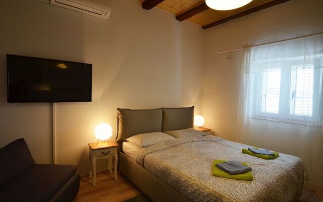 Graziella Apartments