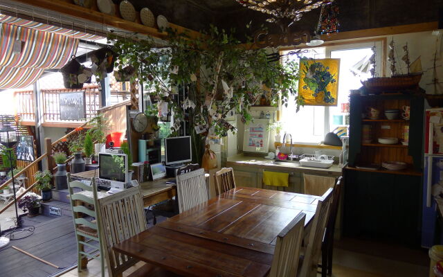 The House Hostel Sokcho