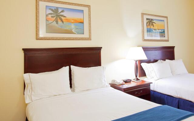 Holiday Inn Express Hotel & Suites Panama City-Tyndall, an IHG Hotel