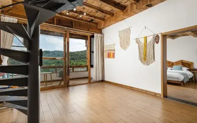 Chunzhuang Gengshang Hostel