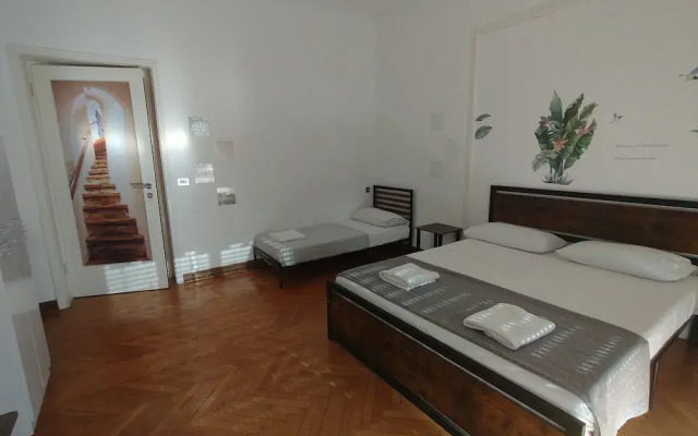 Dock Bay Lodge Hostel