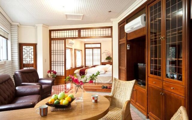 Utopia Holiday Hotel