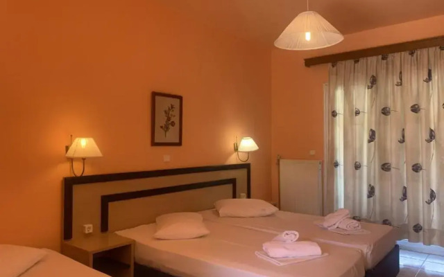 Polychrono Beach Hotel