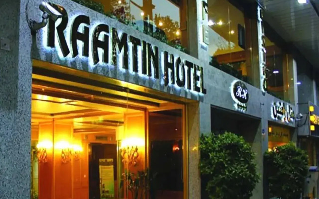 Raamtin Residence Hotel