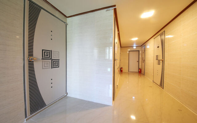 Myeongdong Hello Residence