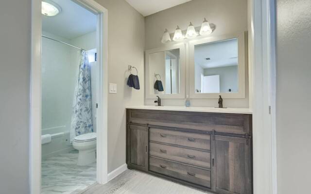 Bay Oaks C Second Floor