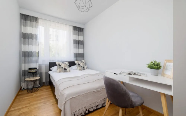 Family Katowice Apartment By Renters