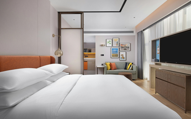Home2 Suites by Hilton Xingyi Jushan Plaza – Guest Rooms – Qianxinan