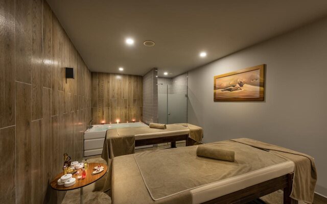 White City Beach - Adults Only