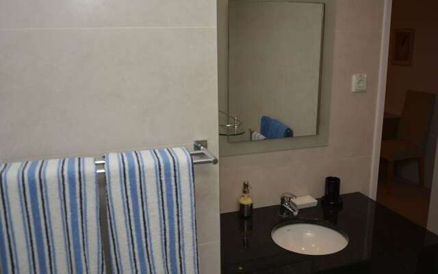 Atlantic view 1 - Apartment with ocean view & pool