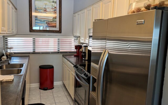 Palm Beach Club by Surfside VR