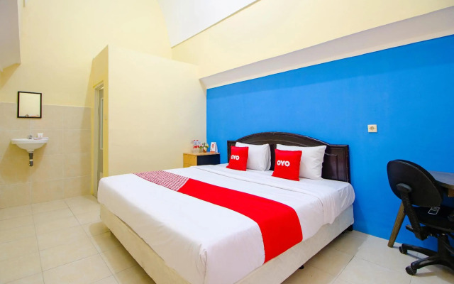 OYO Life 1643 Grand Monica