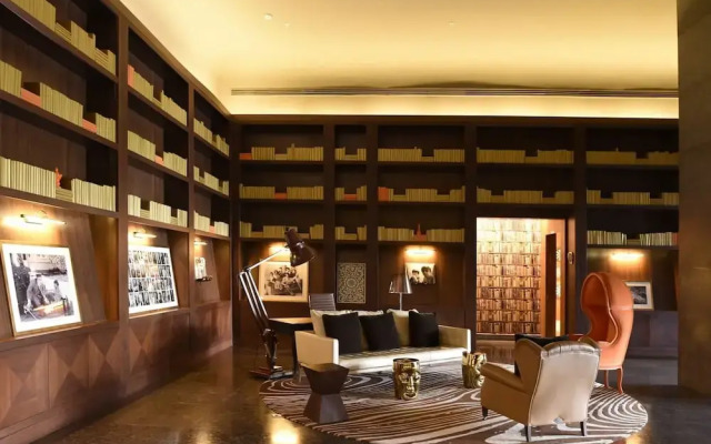 w Majestic 2BR w Perfect Balcony in YOO